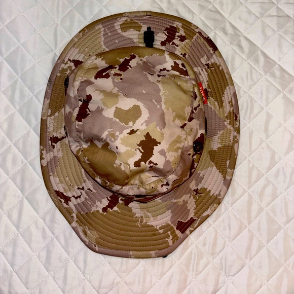 Hat - Picture 1 of 7